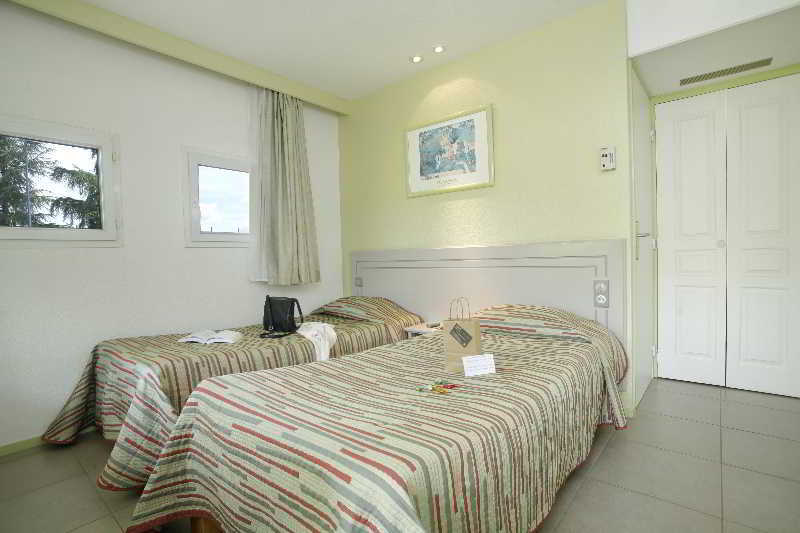 Hotel Grand Confort Le Moulin Rouge Terrasson Habitación foto