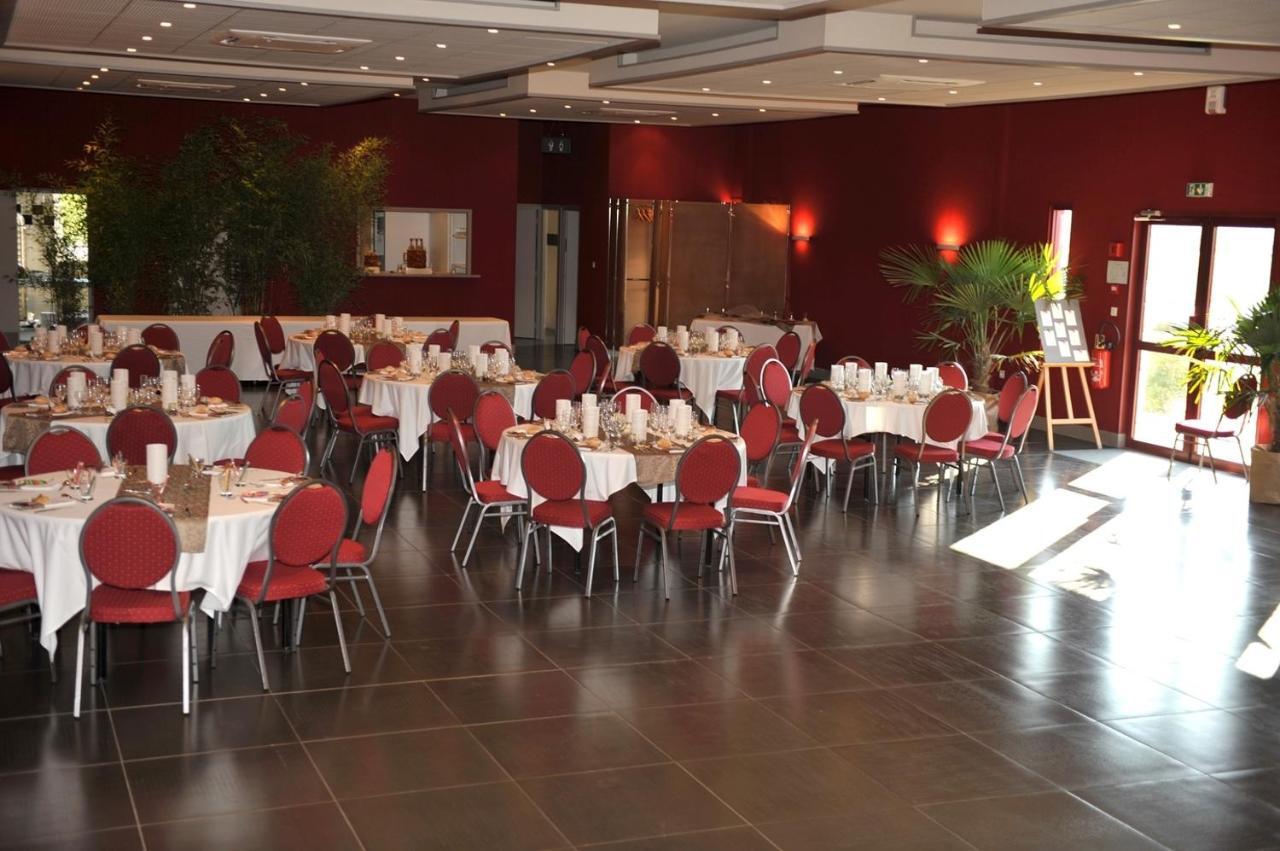 Hotel Grand Confort Le Moulin Rouge Terrasson Exterior foto